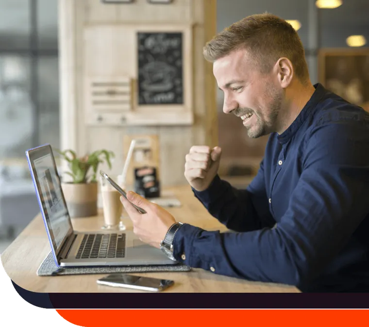 Happy client reviewing results with IndiQuad